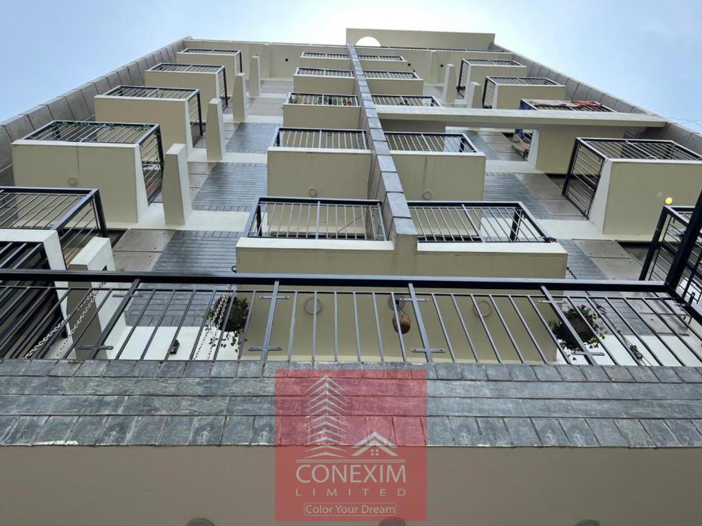 Fully Furnished One Bed Room Apartment with Kitchen